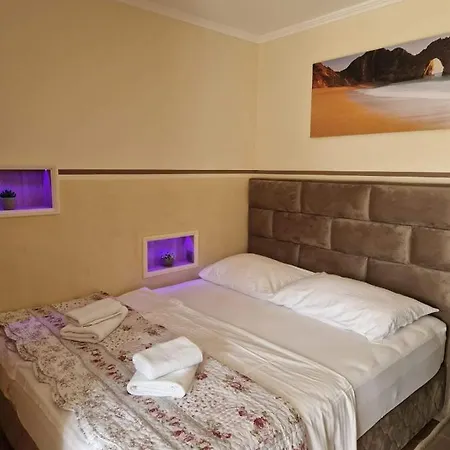 Petrac - App5 & App5a Apartamento Banjol