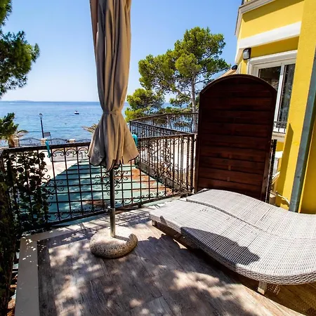 Petrac - App5 & App5a Apartamento Banjol